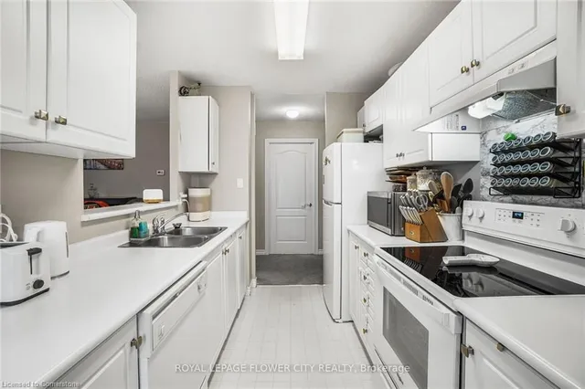 Additional image 9 of 10 Dayspring Cir Unit 701