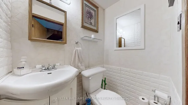 Additional image 33 of 93 Hansen Rd Unit 92