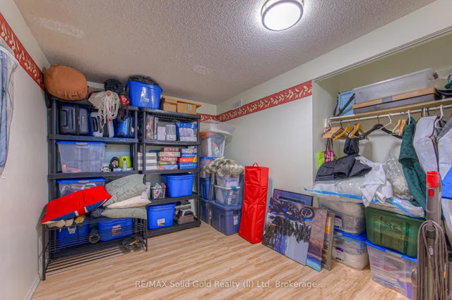 Additional image 43 of 57 Royal Orchard Dr