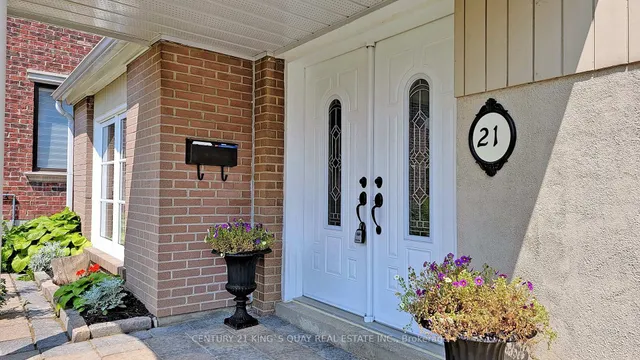 Additional image 6 of 21 Rialto Dr