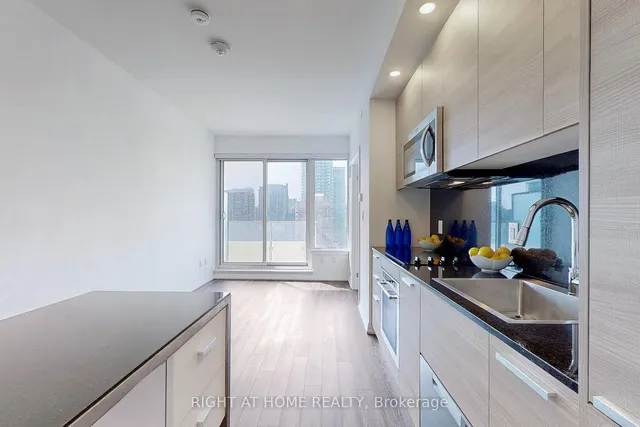 Additional image 16 of 75 Canterbury Pl Unit 1606