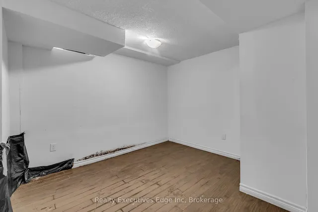 Additional image 23 of 111 Ecclestone Dr