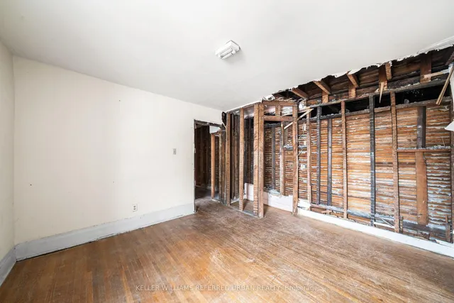 Additional image 32 of 69 Montrose Ave