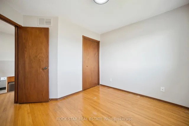 Additional image 28 of 11 Herbert Crt