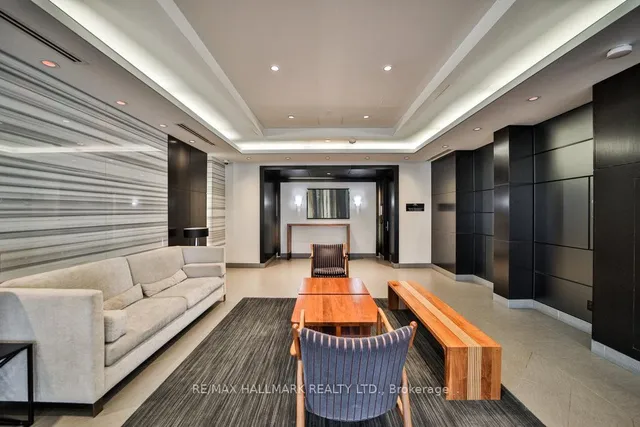 Additional image 16 of 2 Old Mill Dr Unit 121