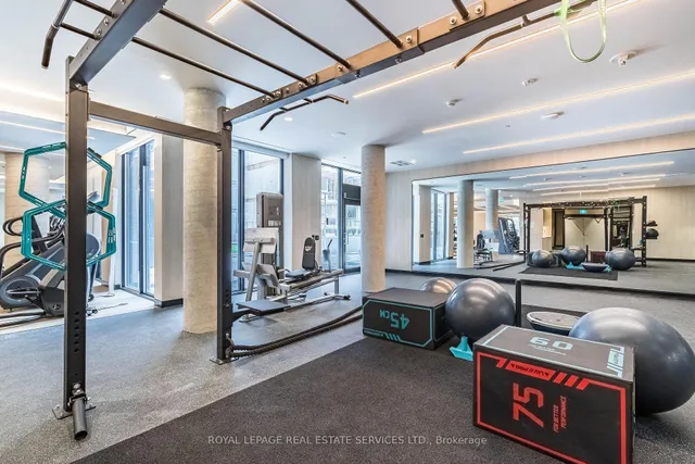 Additional image 26 of 2020 Bathurst St Unit 718