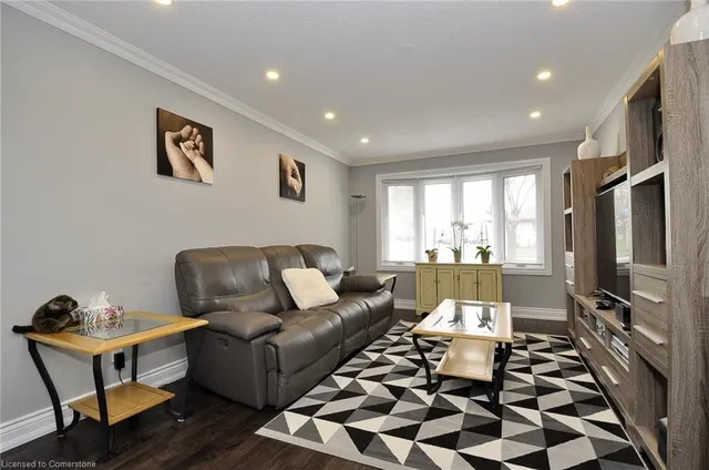 Additional image 16 of 3 Maxwell Dr