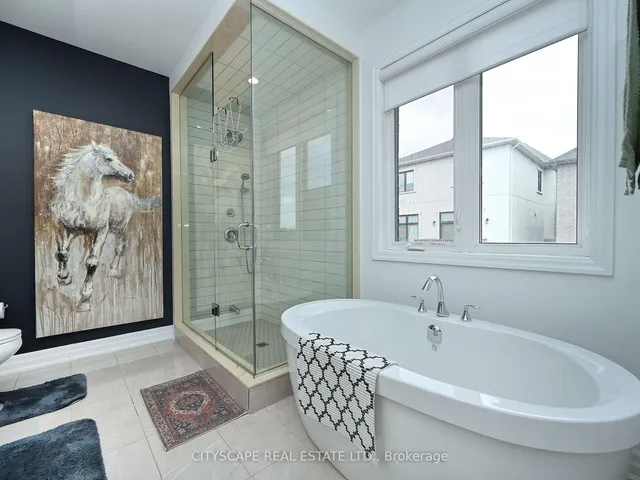 Additional image 35 of 1454 Everest Cres