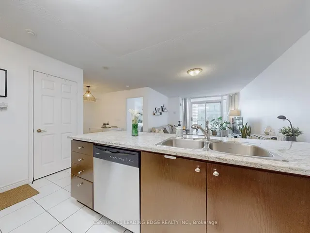 Additional image 4 of 30 Grand Trunk Cres Unit 3503