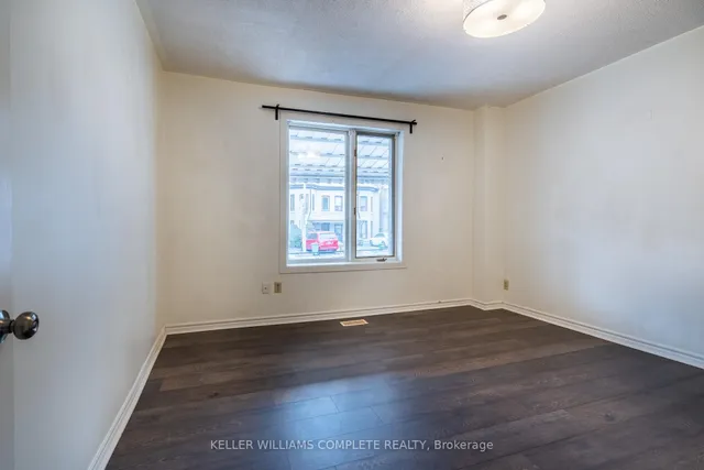 Additional image 21 of 149 Strathcona Ave