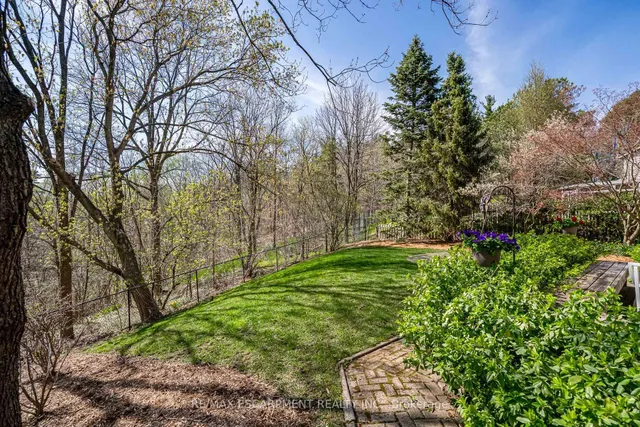 Additional image 44 of 65 Golfview Cres