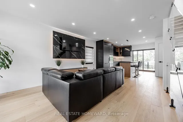 Additional image 7 of 10 Juliana Crt