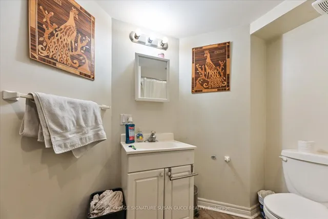 Additional image 38 of 454 Donlands Ave