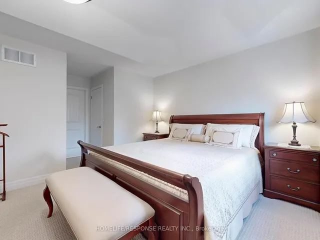 Additional image 20 of 131 KENDALL Dr