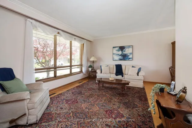 Additional image 3 of 2343 Redfern Rd