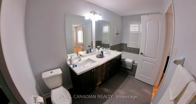 Additional image 3 of 8 Templar St