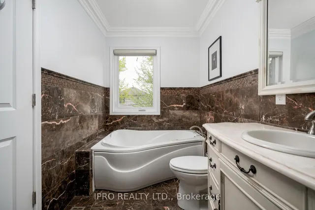 Additional image 30 of 115 Cadorna Ave