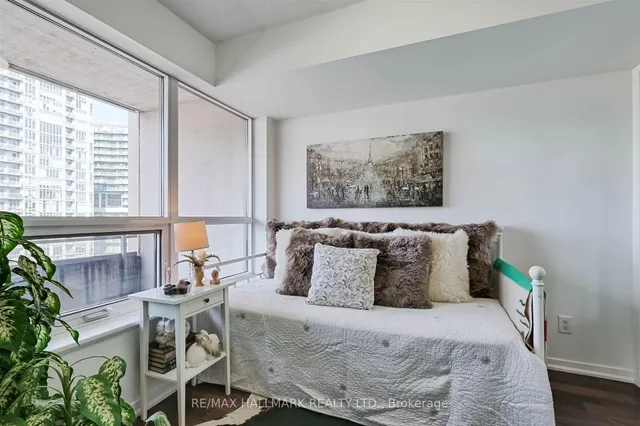 Additional image 26 of 38 Joe Shuster Way Unit 721