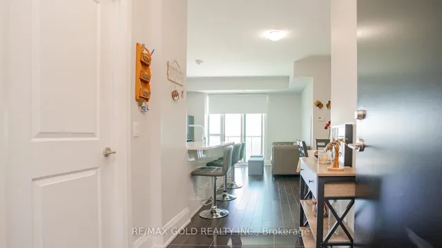 Additional image 11 of 65 Yorkland Blvd Unit 1001