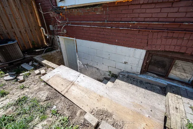 Additional image 40 of 49 Trethewey Dr