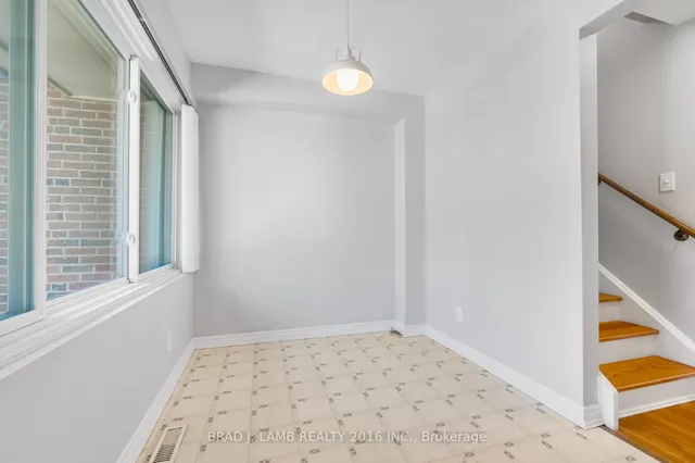 Additional image 7 of 70 Castlebury Cres Unit 8