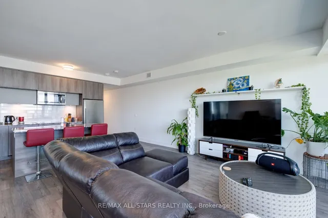 Additional image 10 of 575 Bloor St Unit 2302