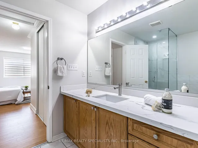 Additional image 34 of 10 Chestermere Cres