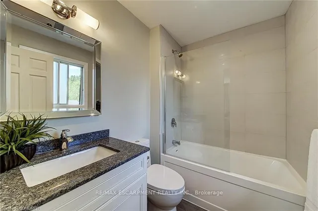Additional image 41 of 170 Cavendish Crt