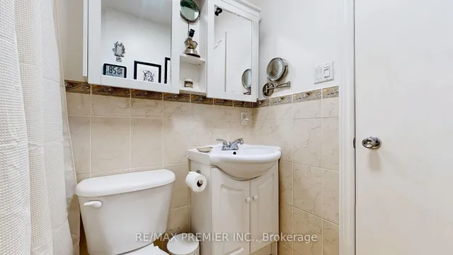 Additional image 33 of 216 Medland St