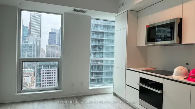 Additional image 10 of 327 King St Unit 2701