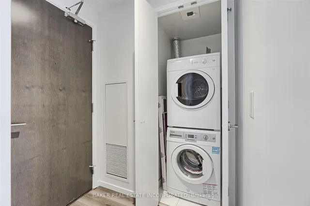 Additional image 21 of 101 Charles St Unit 1703