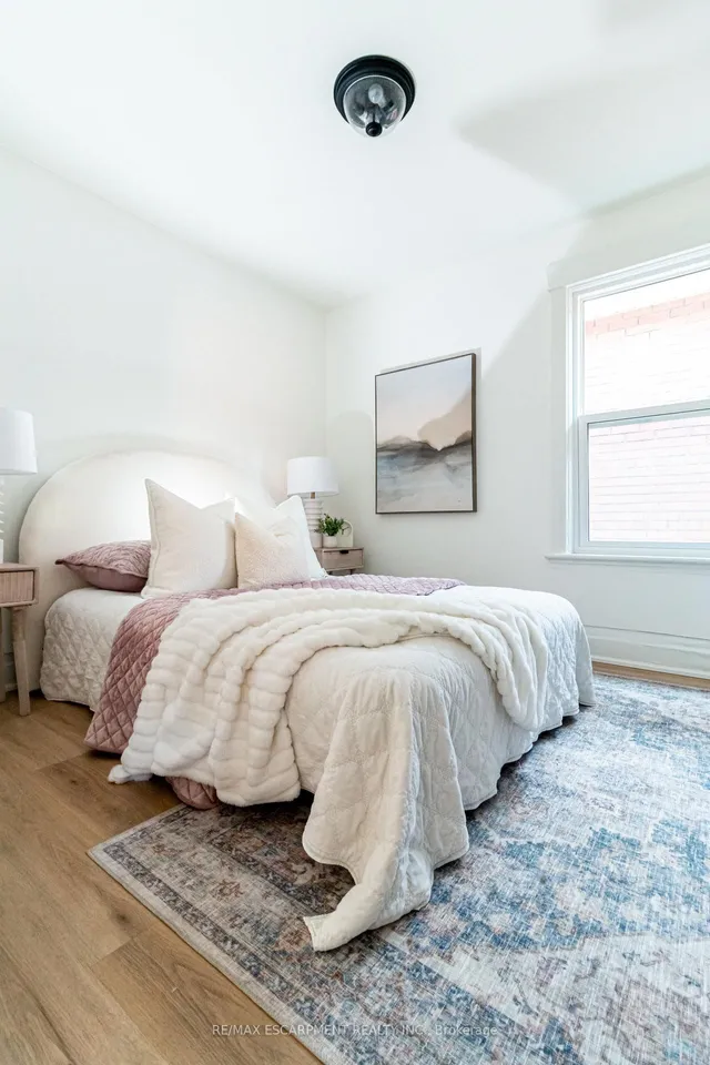 Additional image 33 of 30 Cedar Ave