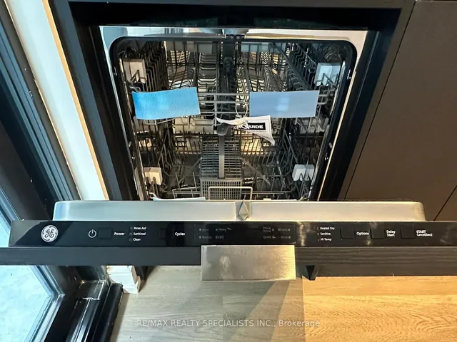 Additional image 27 of 1 Jarvis St Unit 720