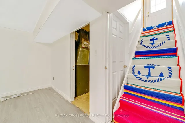 Additional image 21 of 32 Lighthall Cres