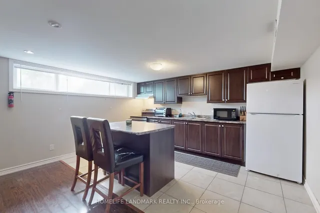 Additional image 33 of 24 Arnott St