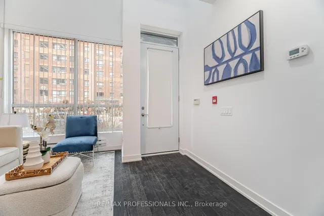 Additional image 5 of 1030 King St Unit 103