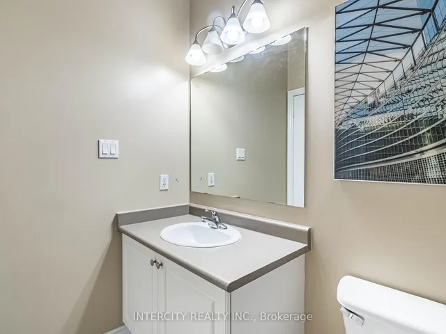 Additional image 22 of 35 Fontainebleu Rd