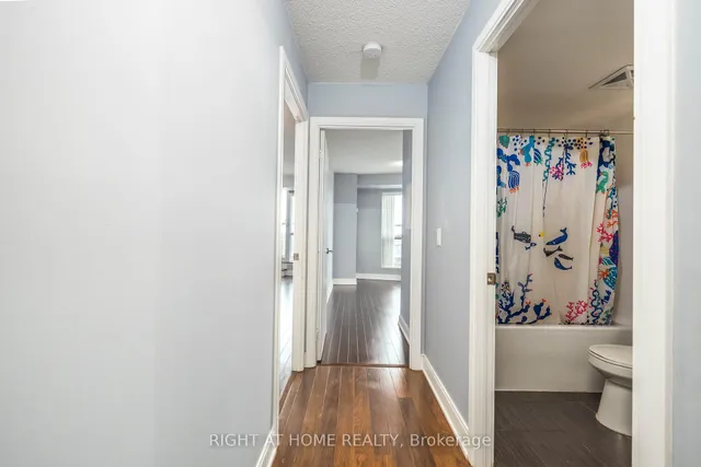 Additional image 19 of 125 Village Green Sq Unit 3703