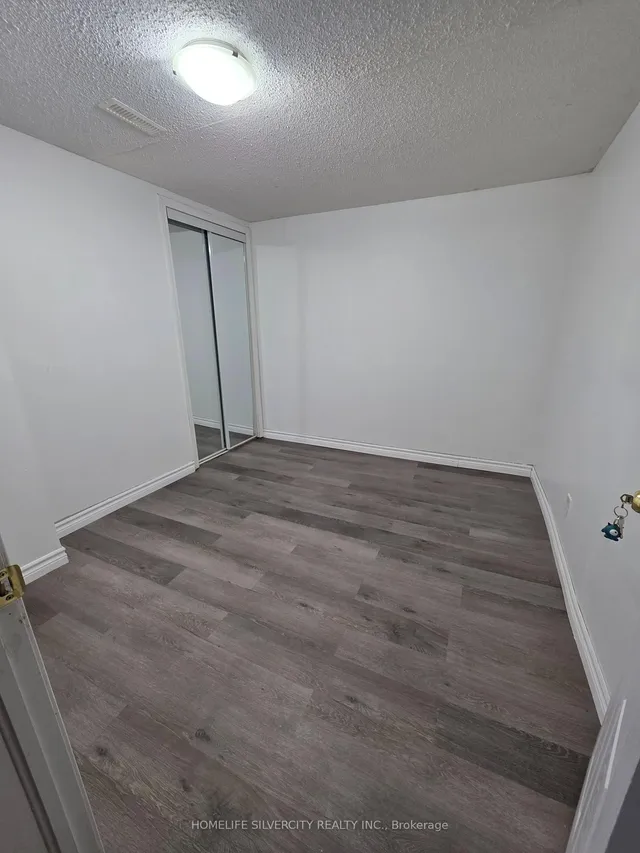 Additional image 21 of 3758 Keenan Cres