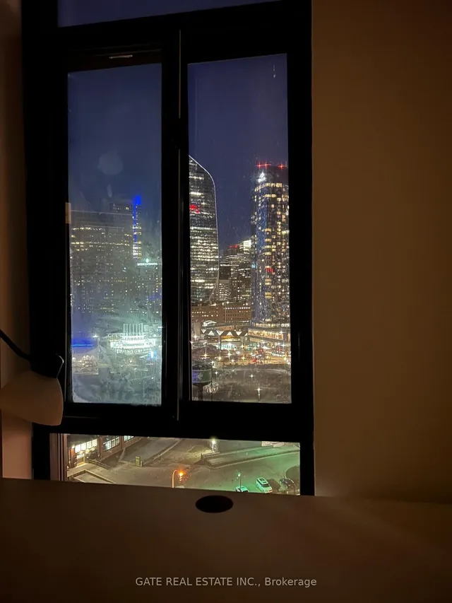 Additional image 17 of 250 Queens Quay Unit 1706