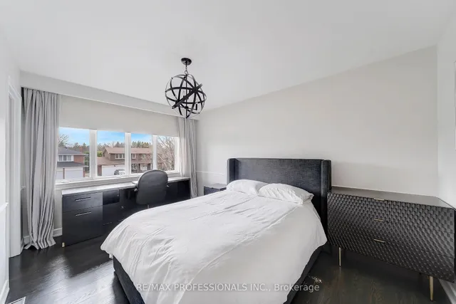 Additional image 23 of 52 Courtsfield Cres