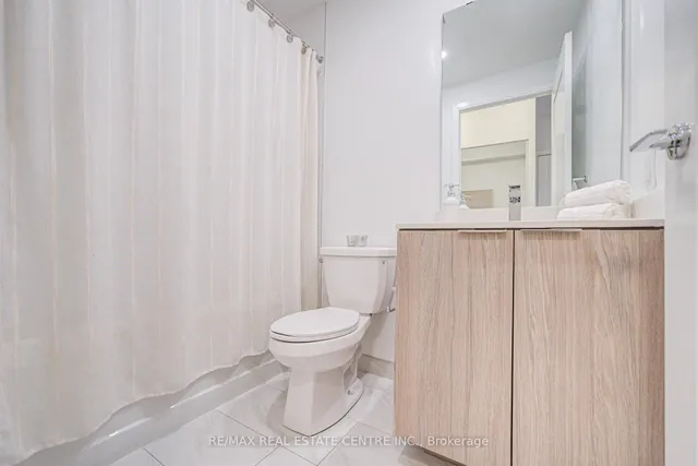 Additional image 19 of 70 Annie Craig Dr Unit 703