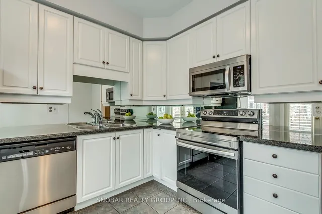 Additional image 15 of 17 James Stock Path