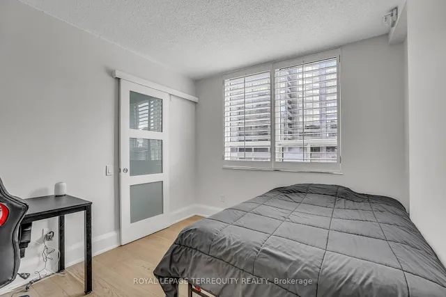 Additional image 17 of 71 Simcoe St Unit 2103