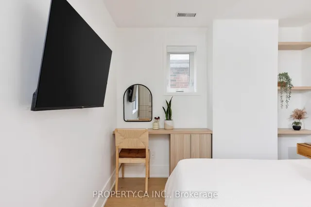 Additional image 27 of 68 Frankdale Ave