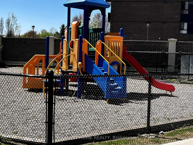 Additional image 23 of 4 Lisa St Unit 412