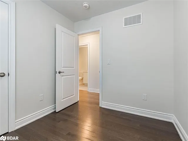 Additional image 39 of 6 Quinton Ridge Ridge