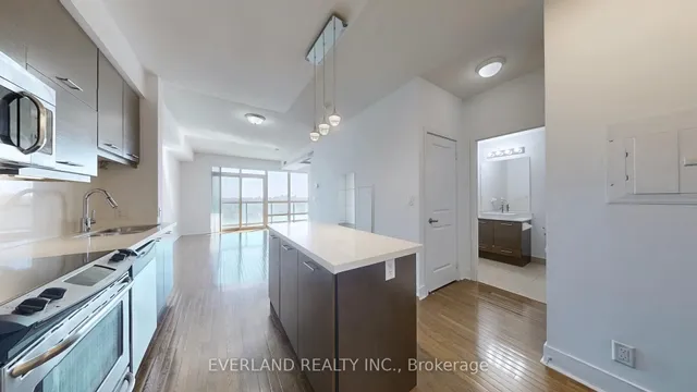 Additional image 9 of 26 Norton Ave Unit 1505