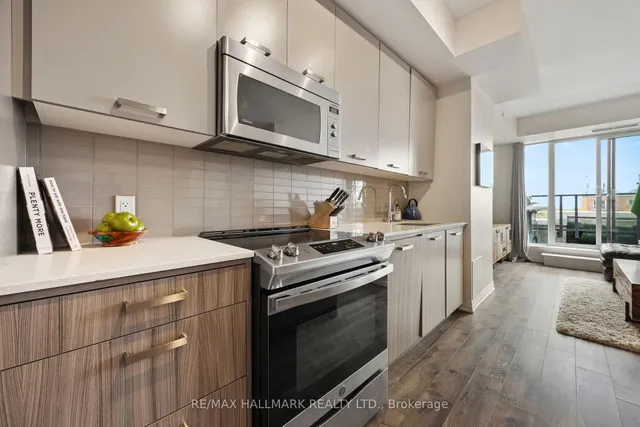 Additional image 6 of 1630 Queen St Unit 507