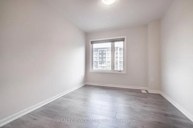 Additional image 36 of 133 Grovewood Common